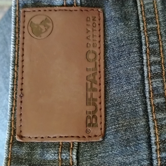 Buffalo By David Bitton Size 32x32 Straight Stretch Dark Wash Jeans - Picture 7 of 10